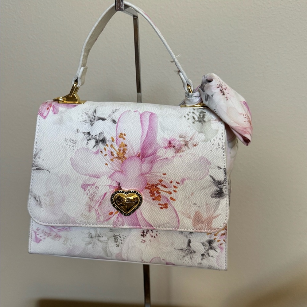 BETSEY JOHNSON White and Pink Floral Crossbody Handbag NWOT